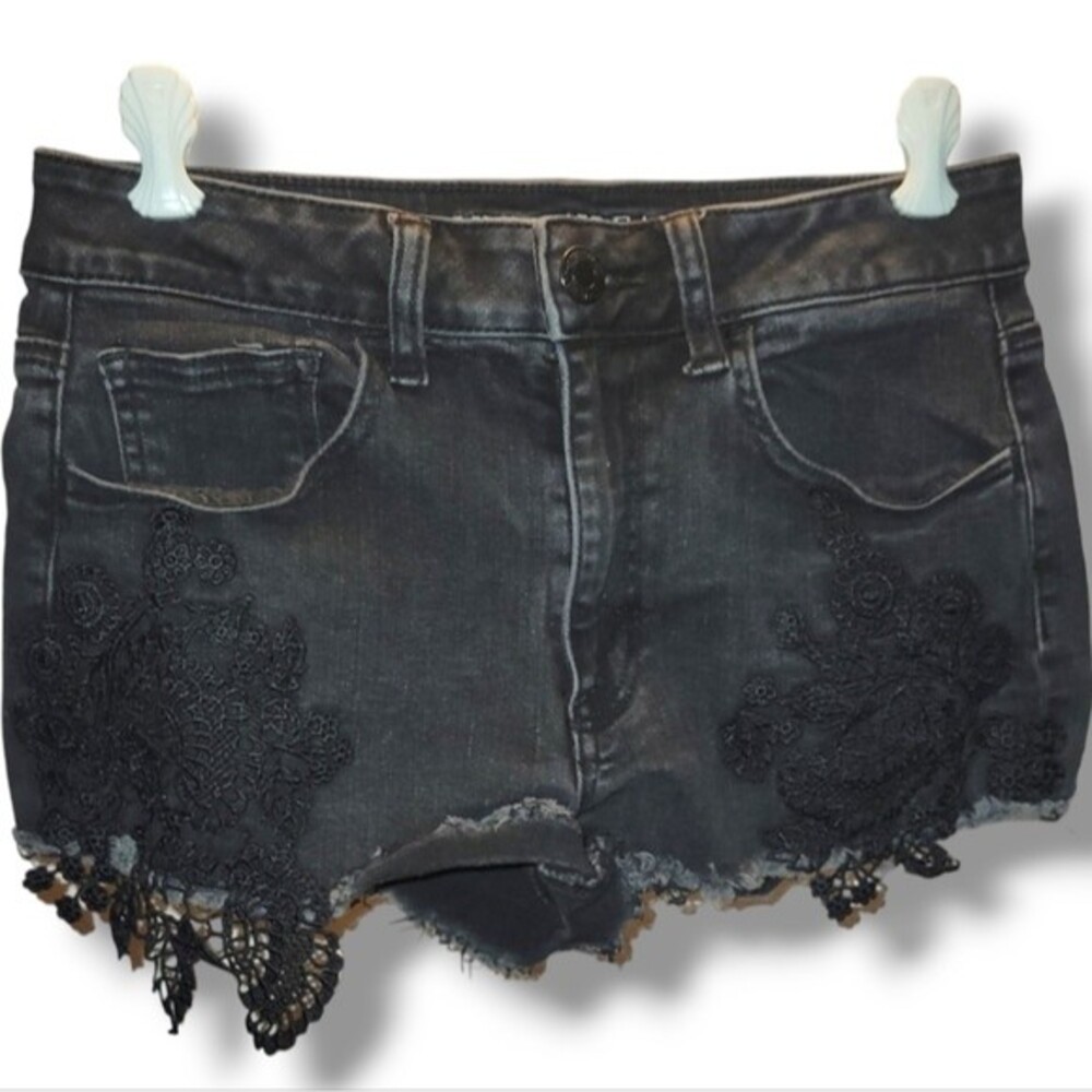 American Eagle AE Super Super Stretch Black with Lace Appliques Denim Short 6